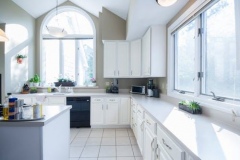 White-marble-counter-top